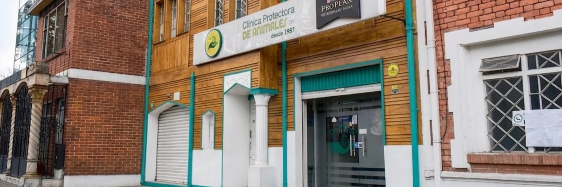 fachada-clinica-veterinaria- sede-teusaquillo fachada clinica veterinaria sede teusaquillo