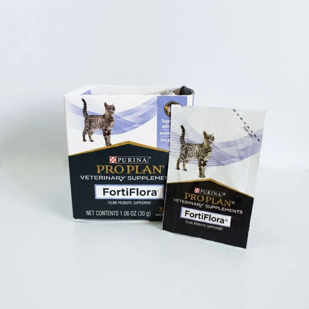 Sobre de FortiFlora para gatos Purina Pro Plan suplemento probiótico veterinario